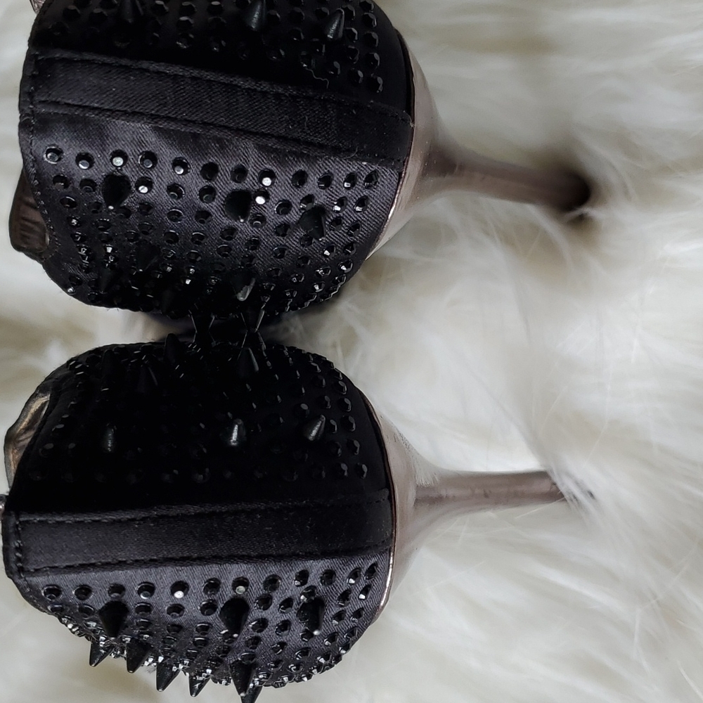 DIVA Lounge T-strap studded platform heels - Picture 5 of 16
